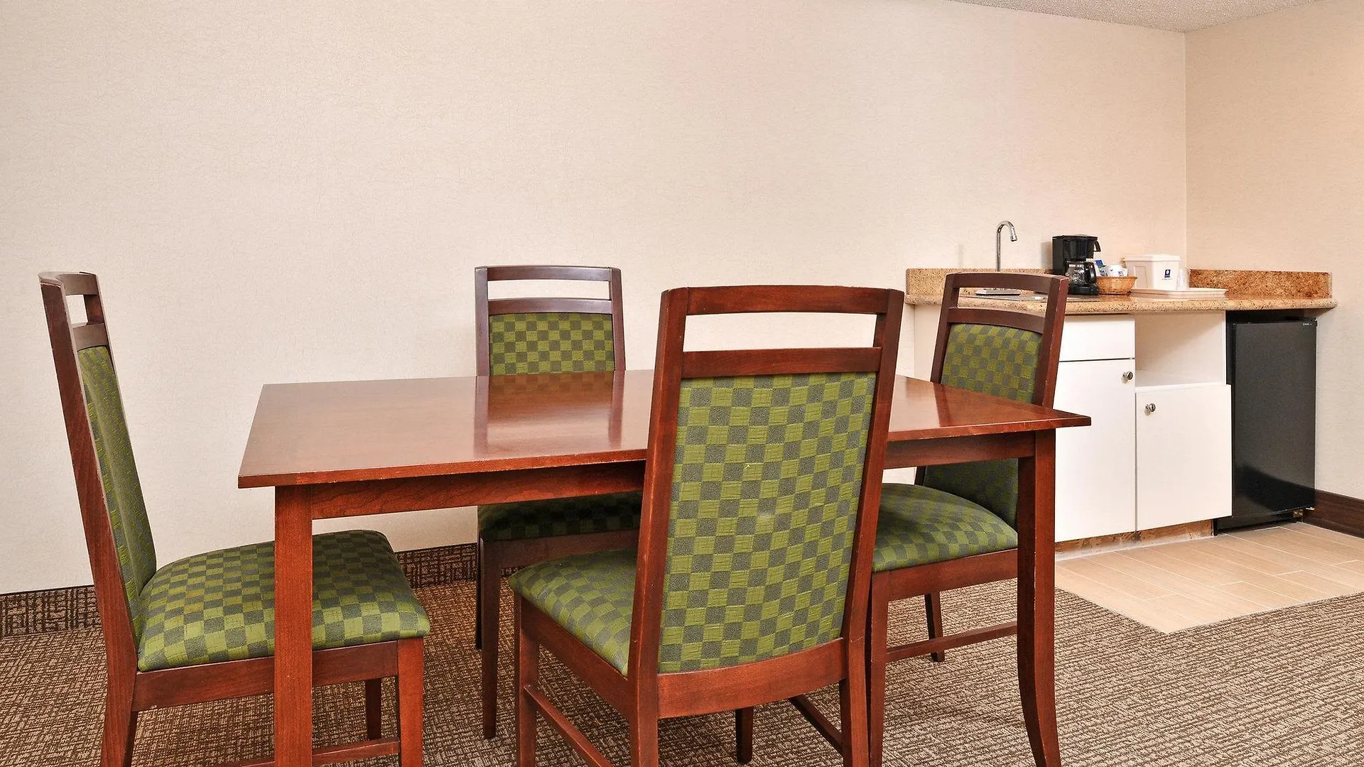 Comfort Inn & Suites Denver Northfield 2*,  Amerikai Egyesült Államok